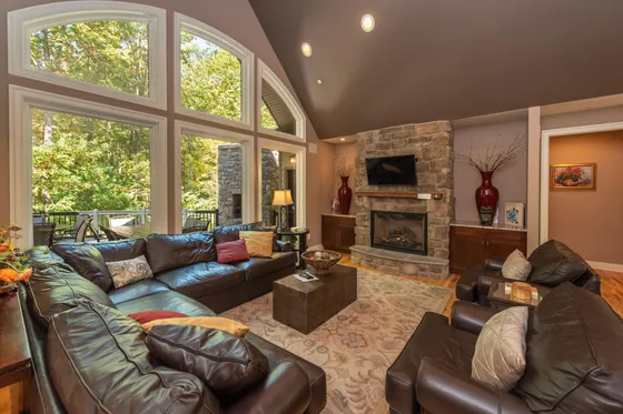 Vaulted great room at Woodland Chalet